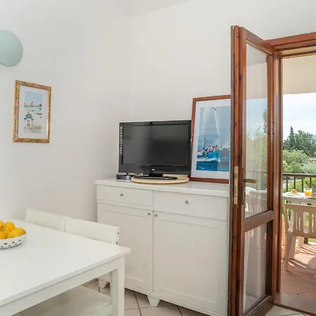 Mediterranea - Cni181 By Interhome Apartment Cannigione